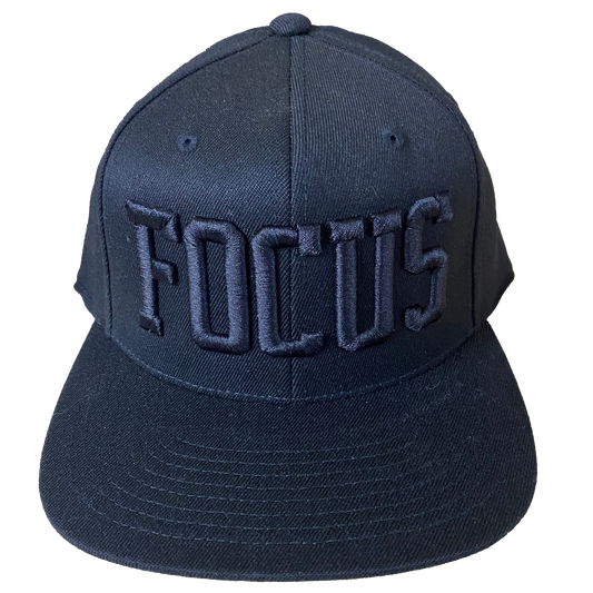 FOCUS 110 Snapback Black/Black Embroidery